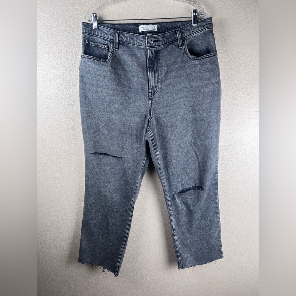 Abercrombie Curve Love 90s Straight Gray Distressed Jeans 33